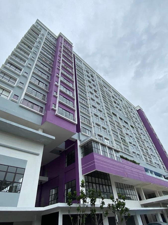 Thesevenbahrin Homestay Seri Kembangan Exteriér fotografie